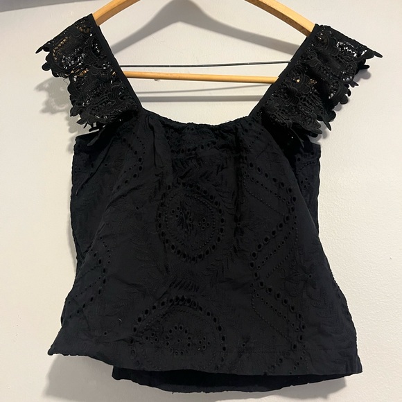 Evereve women’s black patterned, dressy tank top. Size XS. Barely worn! - Picture 2 of 3